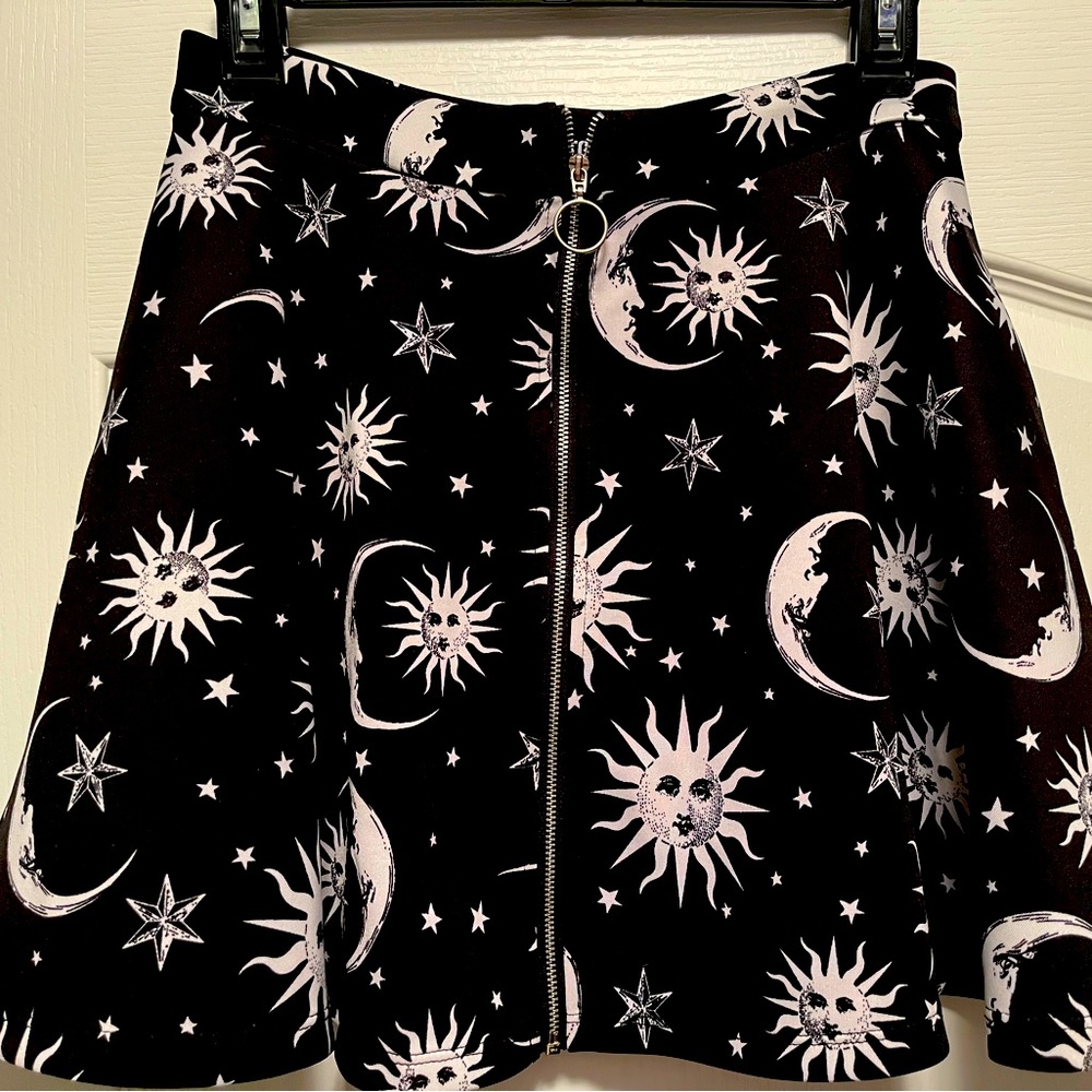 Hot Topic Black Skater Skirt with White Sun, Moon & Star Print